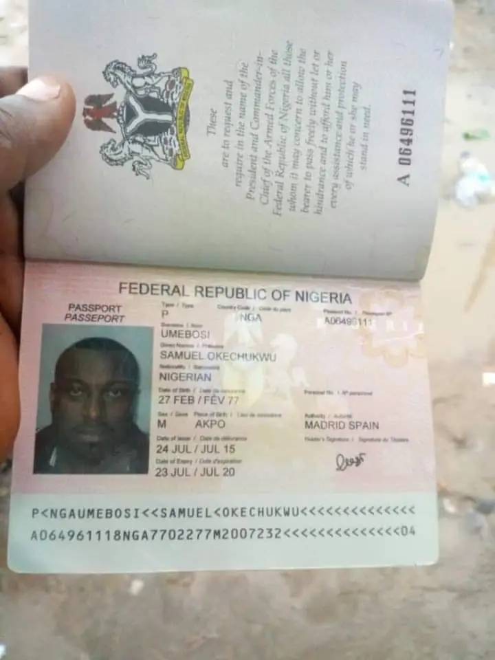 Official Federal Republic of Nigeria Standard Passport Specimen